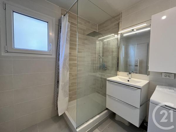 Appartement T3 à vendre  3 pièces - 62,27 m2 VOIRON - 38