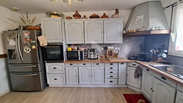 Maison Talasani 4 pièce(s) 113 m2 + T3 indépendant 44m²