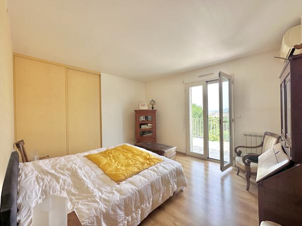 Maison 6 pièces - 176 m²