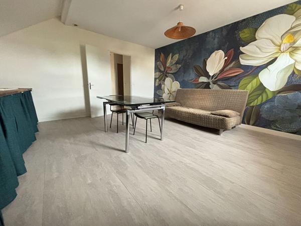 Bourg-en-Bresse A vendre appartement 2 pièces avec place de parking, proche du centre ville