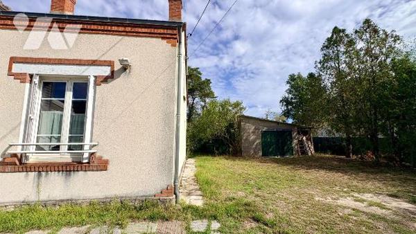 À La Ferté-Imbault (41300), découvrez cette maison familiale pleine de potentiel, offrant une v...