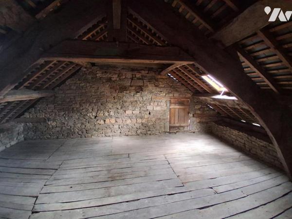 MAISON DE VILLE 2 CHAMBRES AVEC GARAGE