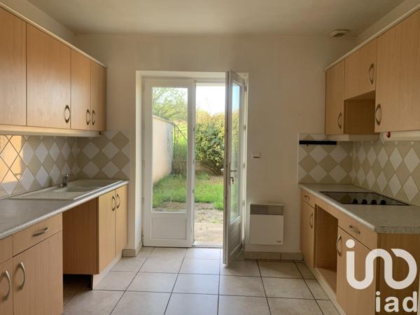 Appartement 4 pièces de 68 m² à Champigny (89340)