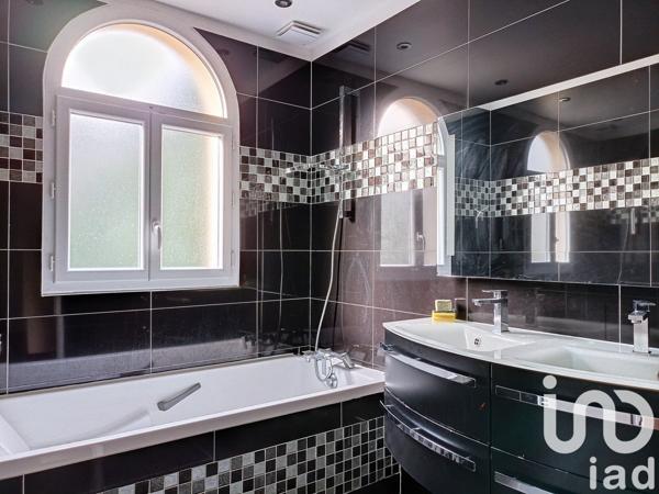 Maison 7 pièces de 132 m² à Goussainville (95190)