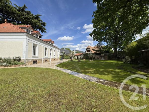 Maison à vendre  9 pièces - 260 m 2   SUCY EN BRIE  - 94