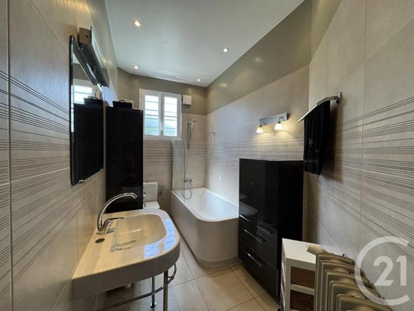 Maison à vendre  9 pièces - 260 m 2   SUCY EN BRIE  - 94