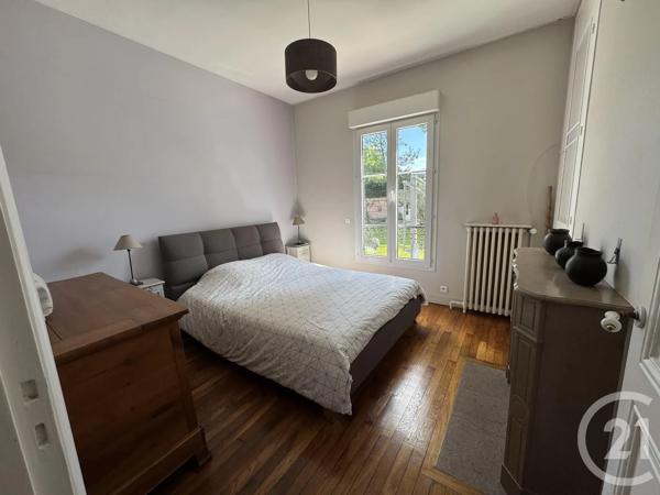 Maison à vendre  9 pièces - 260 m 2   SUCY EN BRIE  - 94