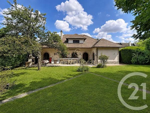 Maison à vendre  9 pièces - 260 m 2   SUCY EN BRIE  - 94