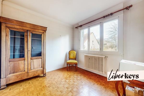 Maison familiale à fort potentiel (125m2) – Brunoy centre / Marché & RER