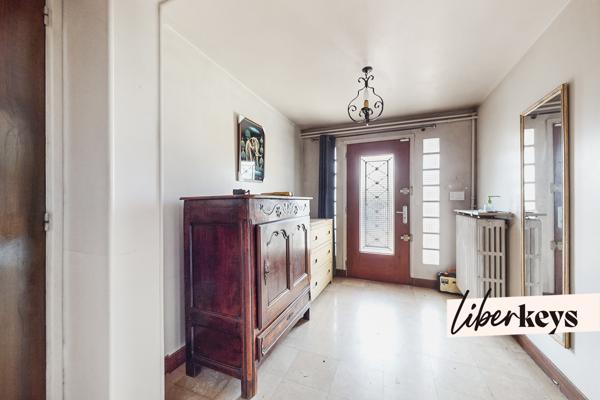 Maison familiale à fort potentiel (125m2) – Brunoy centre / Marché & RER