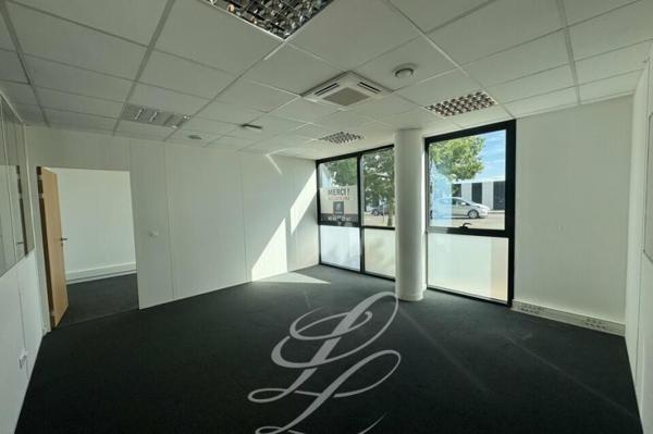 Location - BUREAUX 86 m 2