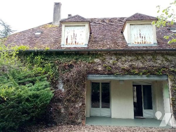 PROPRIETE AVEC GRAND PARC proche A77