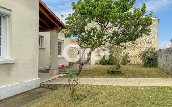 Maison à vendre    4 pièces •  Tonnay-Charente