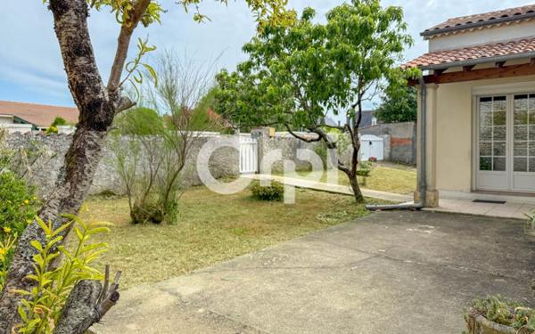 Maison à vendre    4 pièces •  Tonnay-Charente