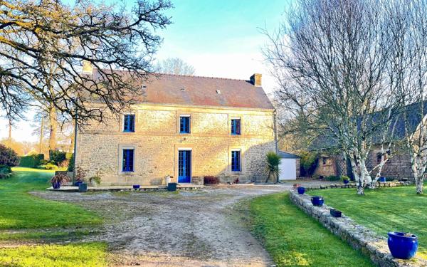 Maison à vendre    6 pièces •  Plouray