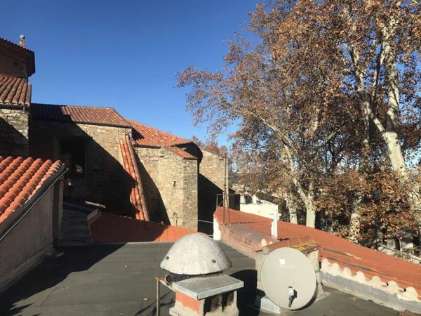 Magnifique immeuble historique du 18ème siècle