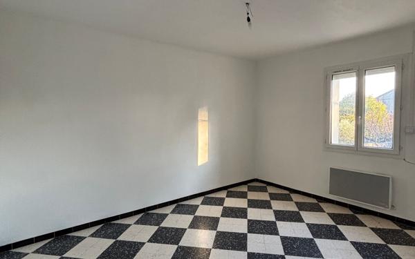 Appartement à louer    3 pièces • 66,90 m2 Marguerittes