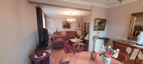 BREST - Secteur Kérichen - Dans résidence bien tenue - Au 8ème étage, Appartement de type 4 aya...