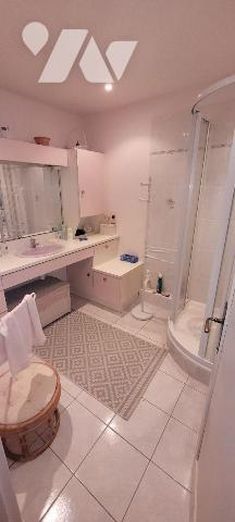 BREST - Secteur Kérichen - Dans résidence bien tenue - Au 8ème étage, Appartement de type 4 aya...