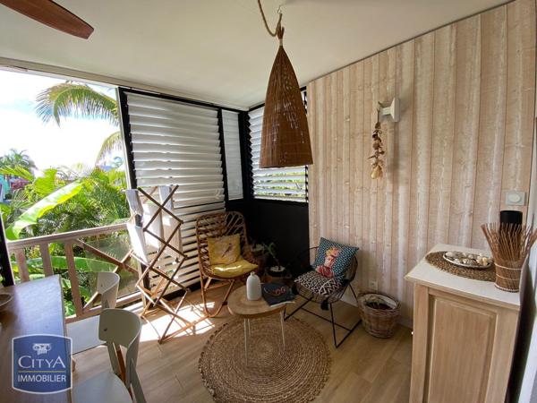 Appartement à louer 1 pièce 39.4m² Saint-Paul (97434)