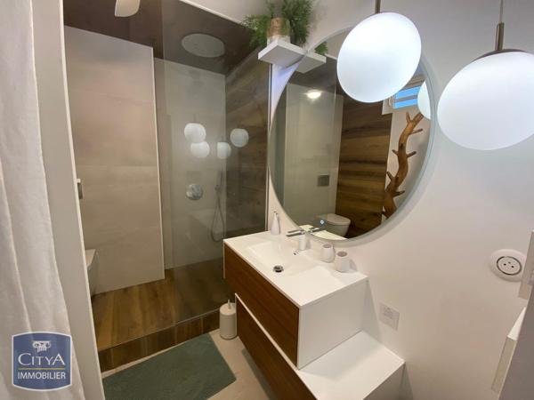 Appartement à louer 1 pièce 39.4m² Saint-Paul (97434)