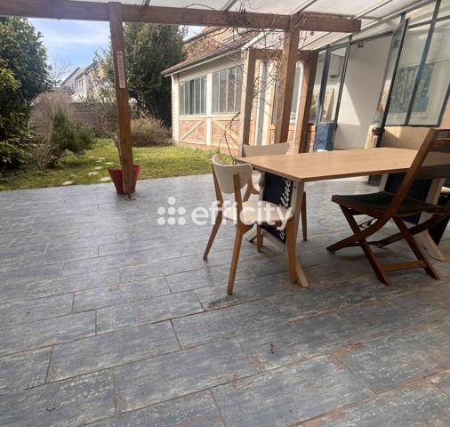 Maison 6 pièces - 153 m² Exclusivité efficity