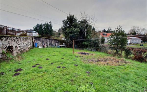 Maison à vendre    4 pièces •  Montcenis