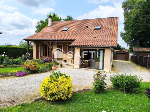 Magnifique jardin pour cette maison dans le bourg