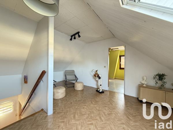 Pavillon 5 pièces de 129 m² à Sin-le-Noble (59450)