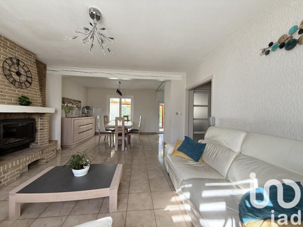 Pavillon 5 pièces de 129 m² à Sin-le-Noble (59450)