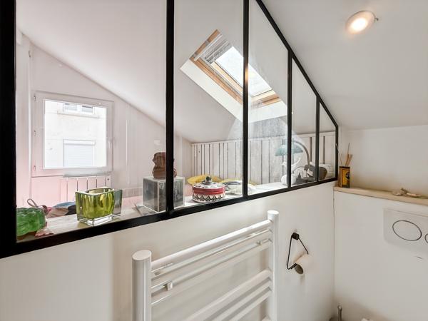 Petite maison au coeur du 10e - Rare