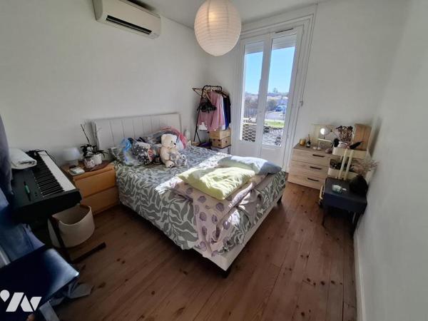 SAINTES rive droite - proche Leclerc - 75 m² hab avec 3 chambres sur une parcelle de 434 m²