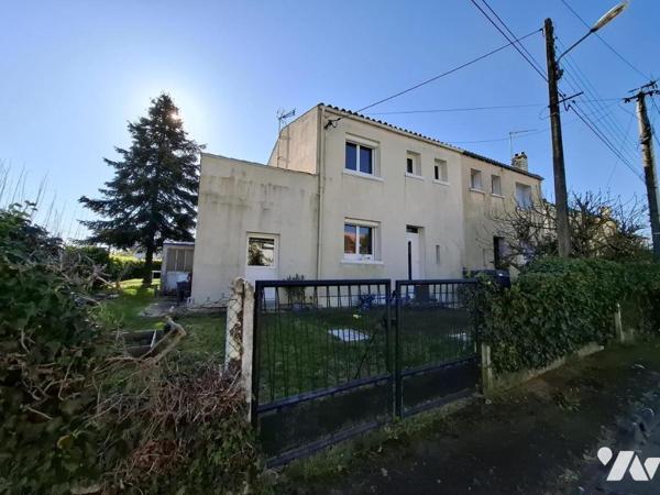 SAINTES rive droite - proche Leclerc - 75 m² hab avec 3 chambres sur une parcelle de 434 m²