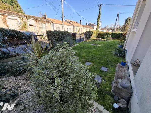 SAINTES rive droite - proche Leclerc - 75 m² hab avec 3 chambres sur une parcelle de 434 m²