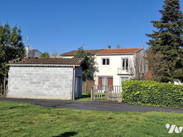 SAINTES rive droite - proche Leclerc - 75 m² hab avec 3 chambres sur une parcelle de 434 m²