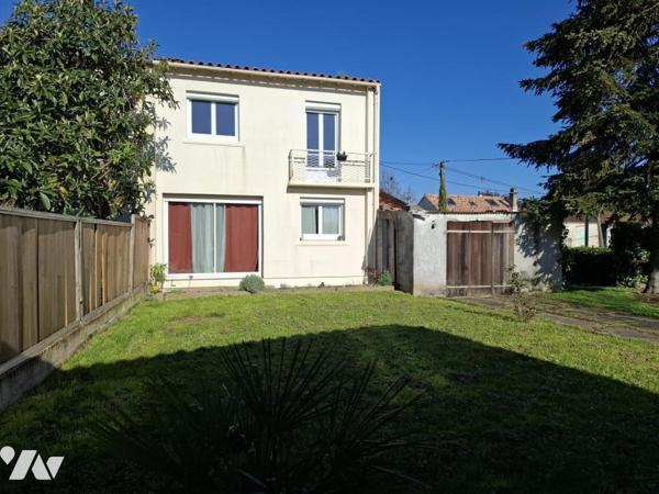 SAINTES rive droite - proche Leclerc - 75 m² hab avec 3 chambres sur une parcelle de 434 m²