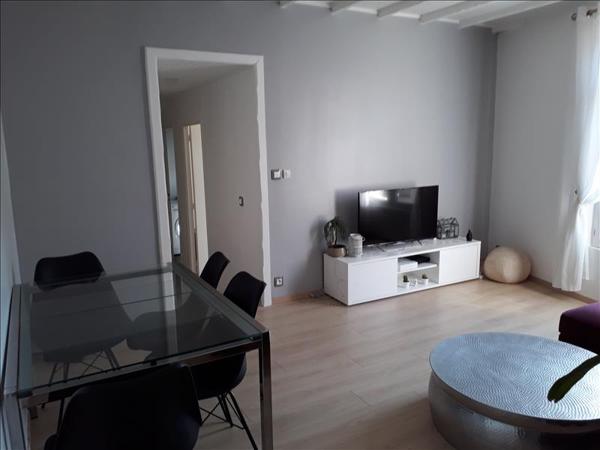 Appartement à louer 857 € CC MERY SUR OISE 2 p 48 m² DPE E