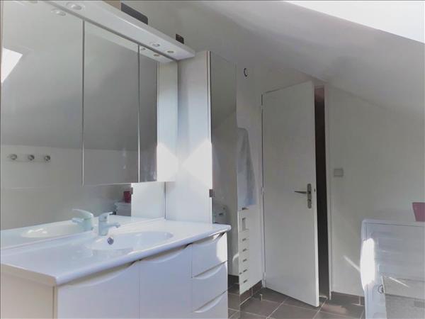 Appartement à louer 857 € CC MERY SUR OISE 2 p 48 m² DPE E