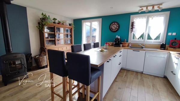 Maison 3 chambres, bureau, garage commerces et écoles à pied