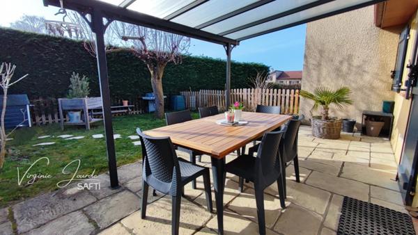 Maison 3 chambres, bureau, garage commerces et écoles à pied