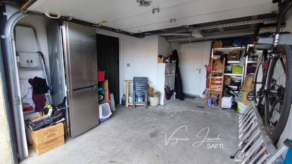 Maison 3 chambres, bureau, garage commerces et écoles à pied