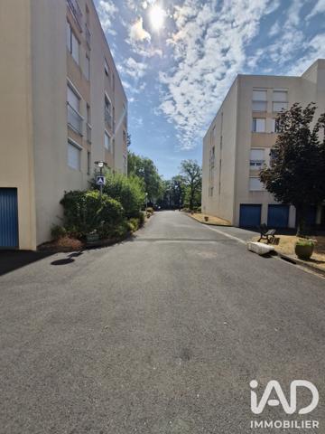 Location studio 15 m² Orléans