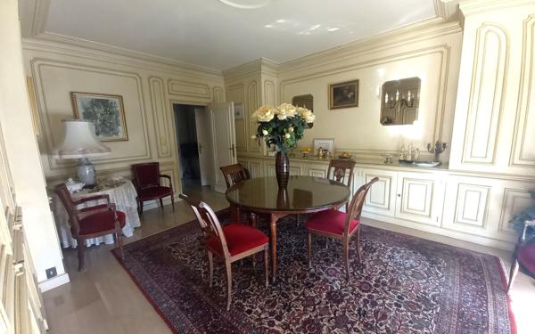 Appartement à vendre    5 pièces • 215,82 m2 Montpellier