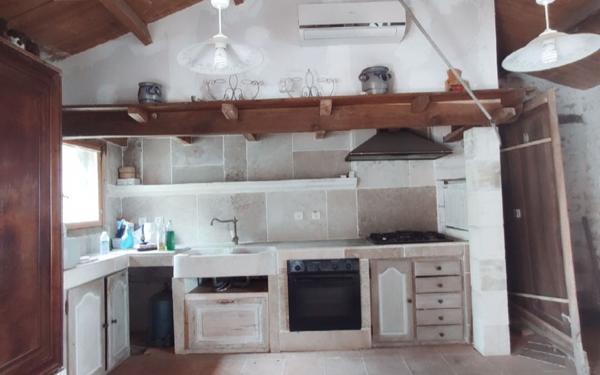 Maison à vendre    2 pièces •  Échillais