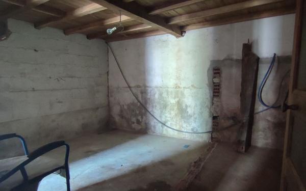 Maison à vendre    2 pièces •  Échillais