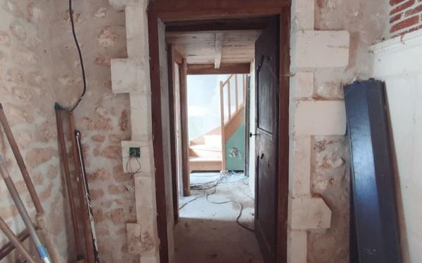 Maison à vendre    2 pièces •  Échillais