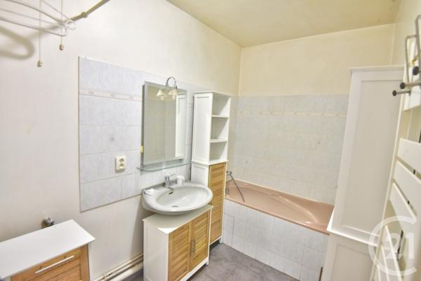 Appartement T4 à vendre  4 pièces - 69,75 m2 ROMANS SUR ISERE - 26