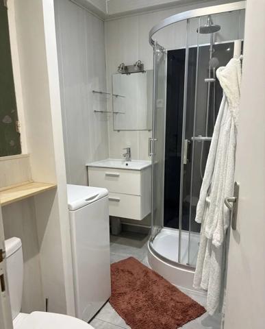 Vente                                                      Appartement
                        
                     4 pièces                      65 m2                     à Cergy