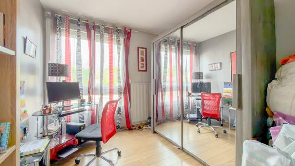 Appartement Crosne 4 pièce(s) 82 m2