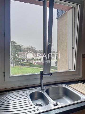 Sans vis à vis, avec cave plus parking, appartement lumineux, bon équipement,